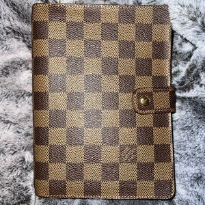 Louis Vuitton Medium Ring Agenda Cover